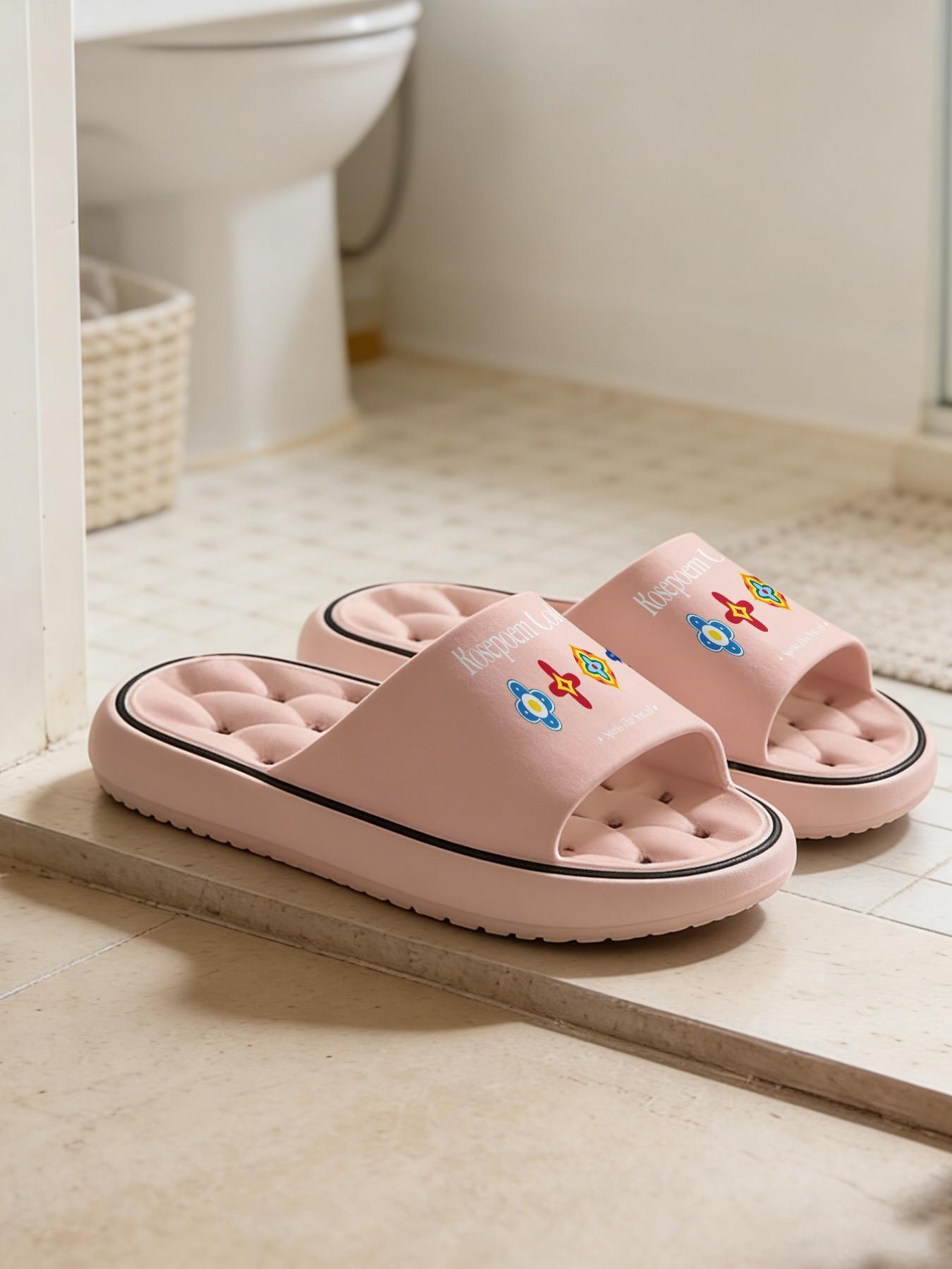 1 Pair Ethnic Style Colorful Pattern Letter Printed Hollow Massage Thick Sole Slippers, Retro Sweet Cool Style, Non-slip Soft Sole, Quick-dry for Bathroom, Indoor & Outdoor Dual-use, Open Toe Slides, Bathroom Casual Slippers