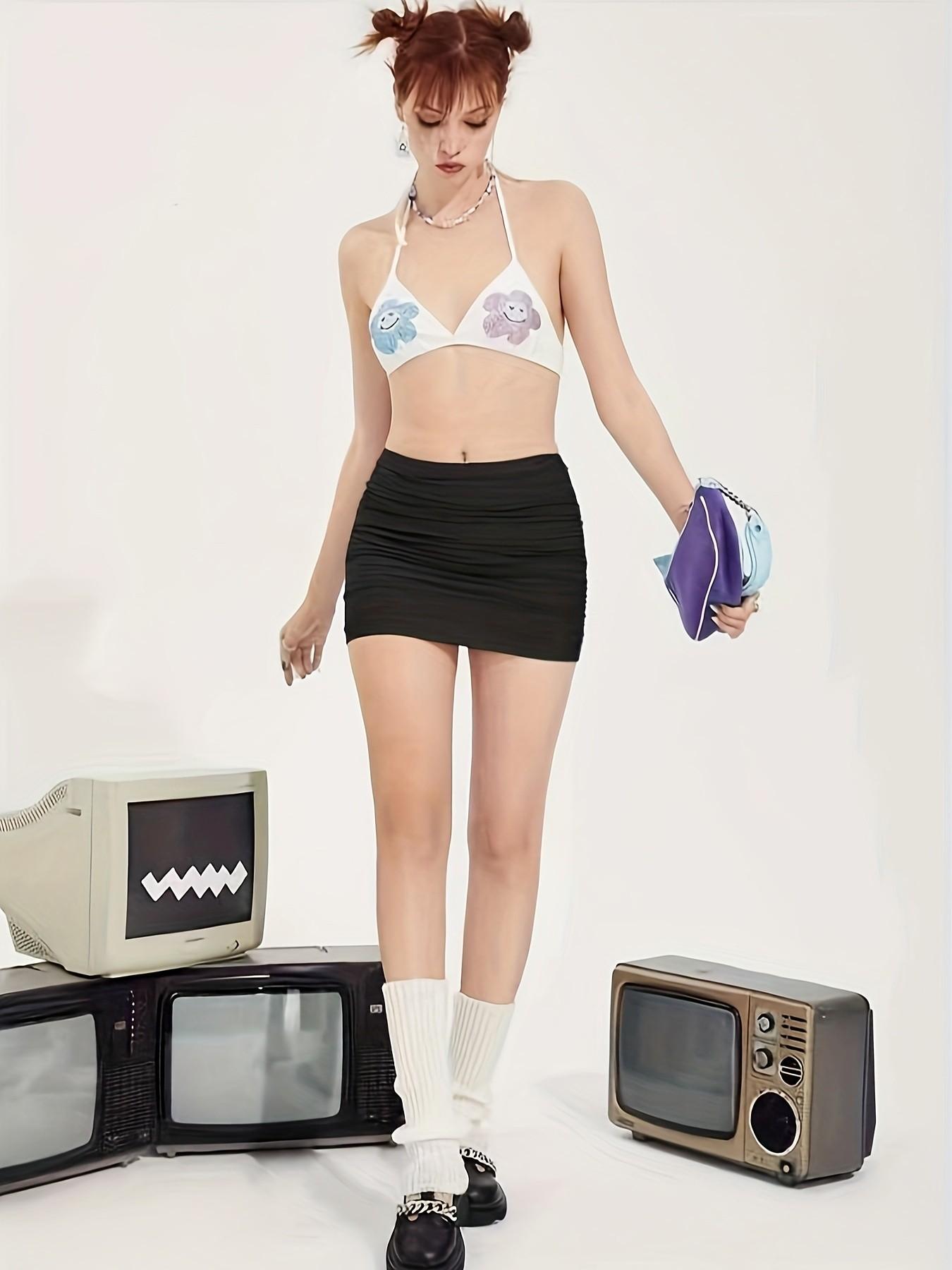 Wrinkled Mesh Short Skirt, Stylish Women's Fashion, Perfect for Casual Wear, Comfortable and Versatile, Ideal for All Seasons