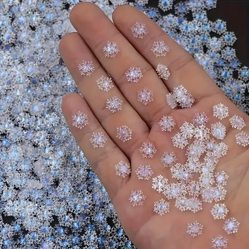 100Pcs 3D Ice Crystal Sparkling Mini Snowflake Resin Rhinestones, Shiny Snowflake Resin Charms for Nail Art Decor, DIY Handmade Necklace Bracelet Jewelry Making, Handmade Greeting Card Ornament Craft Accessories