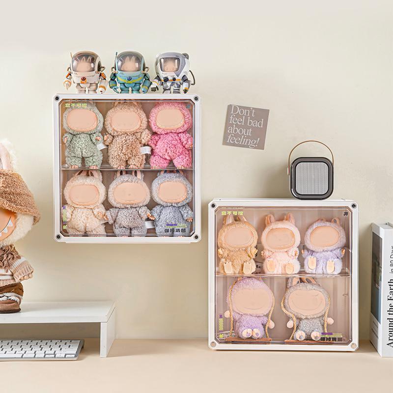 Plush Pendants Wall Hanging, Detachable Dividers, Magnetic Transparent Door, Suitable for Figurines, Dolls, Watches, Jewelry Display, Clear Organizer