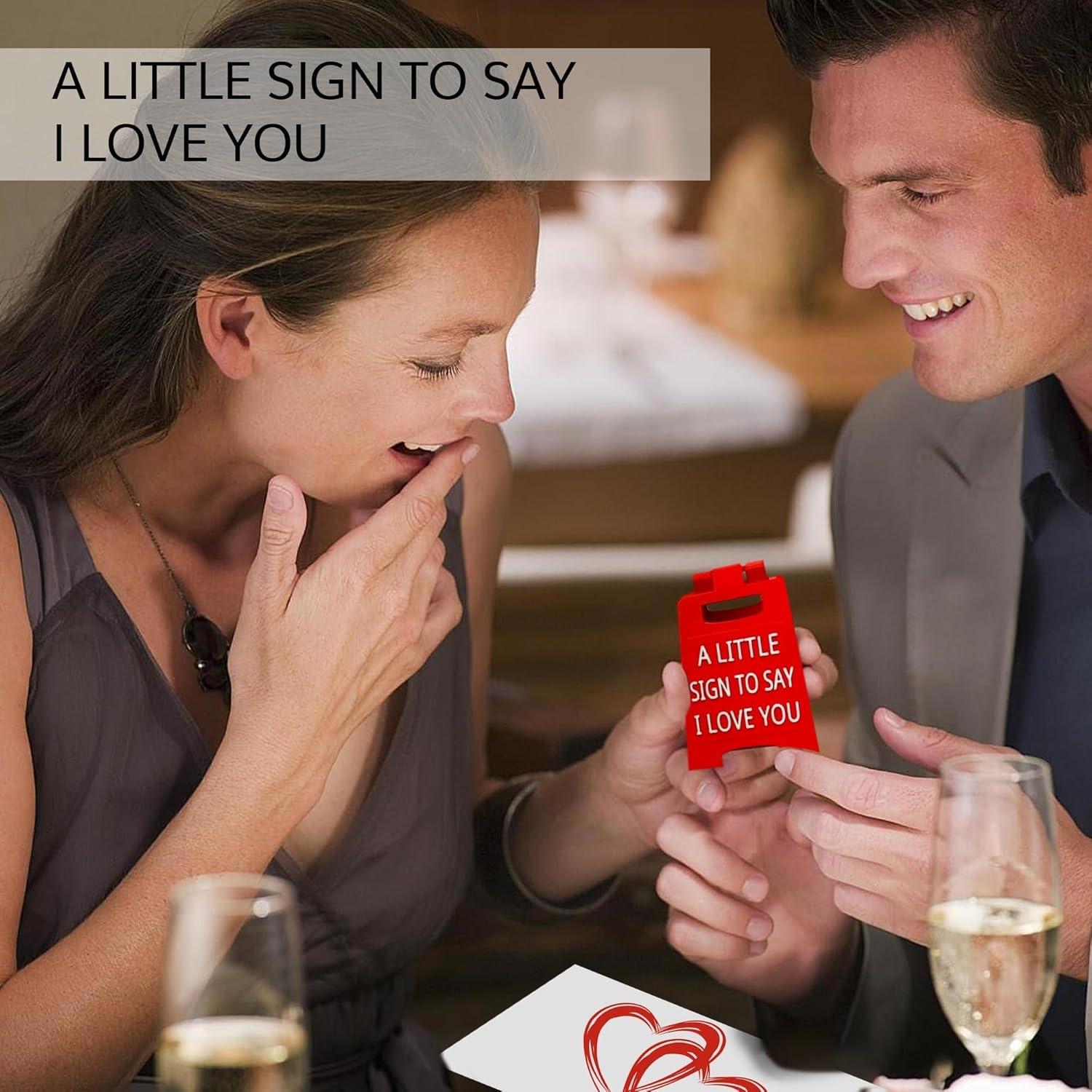 Valentine's Day Gift Set, Romantic Valentine's Message Board Desktop Decoration, Express Love Sign, Heart Plaque, Fashionable Desk Accessory for Couples