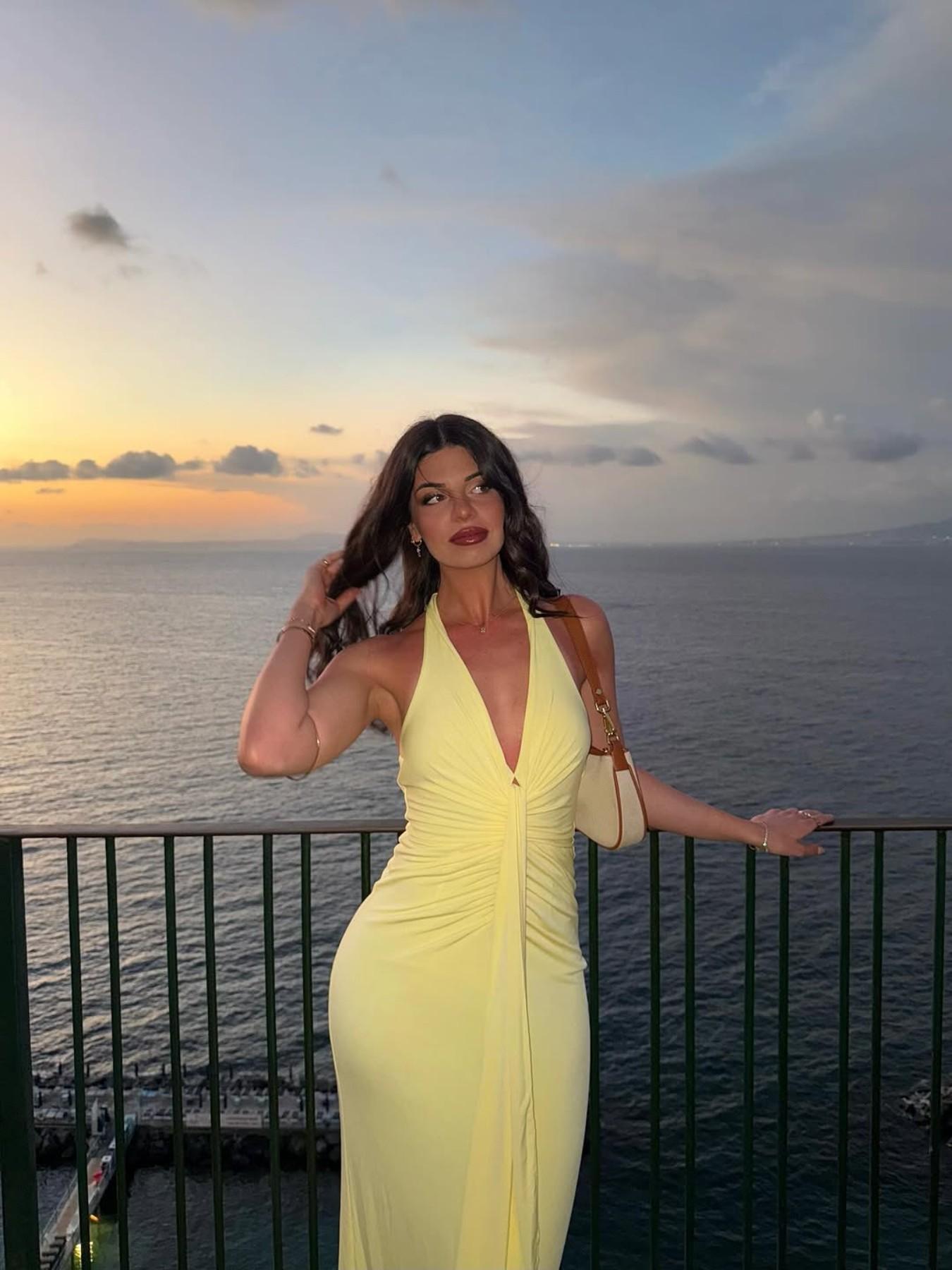 Elegant V-Neck Backless Dress, Pure Color Long Skirt Design, Perfect for Casual & Party Wear, Stylish Women's Clothing