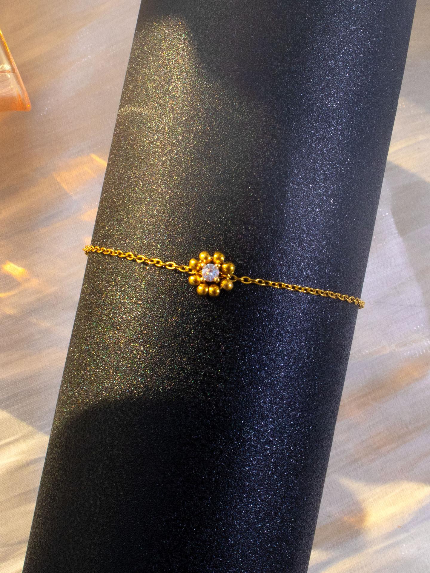 Elegant Zirconia Beaded Gold Pearl Flower Stainless Steel Bracelet, Fashionable Versatile Unique Design Jewelry Accessory