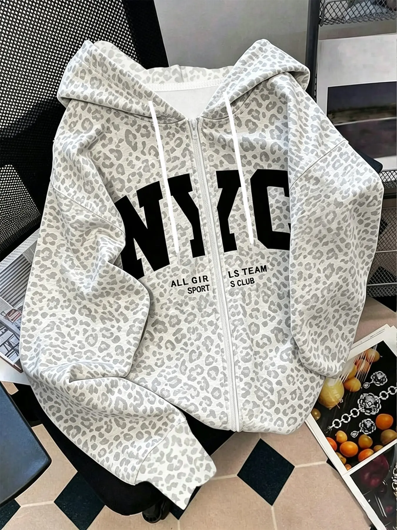 Women's Leopard Print Zip-Up Hoodie, NYC Letter Print Loose Long Sleeve Zip Hooded Jacket, Suitable For Street And Daily Outfits