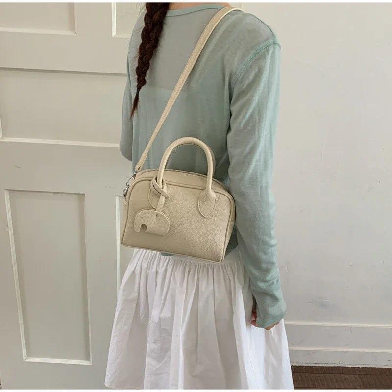 Women's Retro Solid-Color Minimalist Shoulder Bag - Compact Clutch for Daily Commuter Use