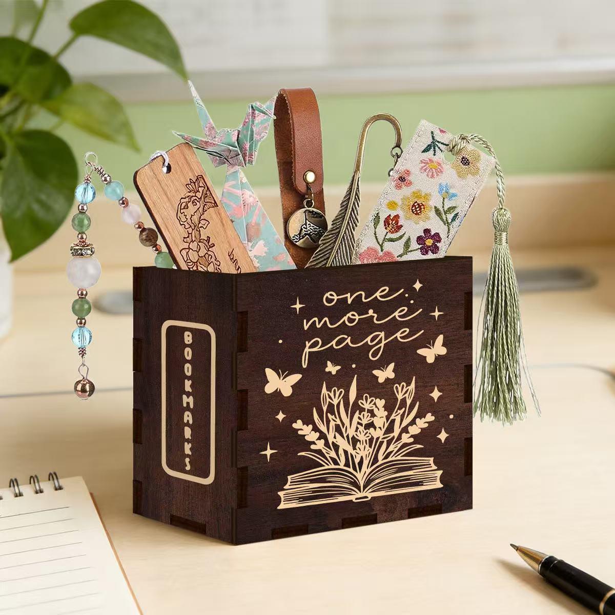 Square Bookmark Clip, Book Lover Gift, Office Supplies, Desk Accessories, End-Of-Year Present, Ideal for Librarians, Teachers, Women