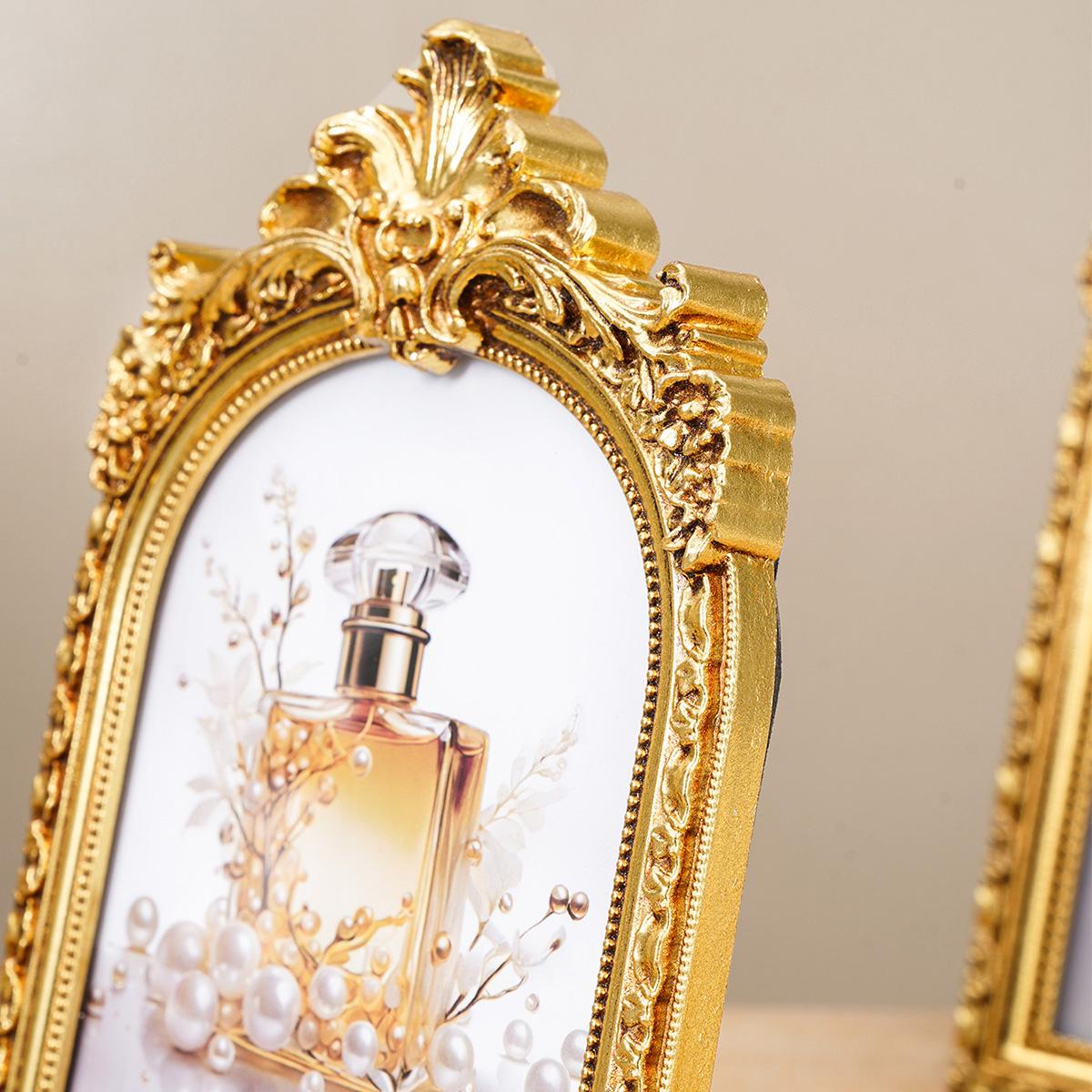 Elegant European Vintage Photo Frame, Detailed Frame, Versatile Horizontal & Vertical Use, Includes Random Inner Paper, Home Decor