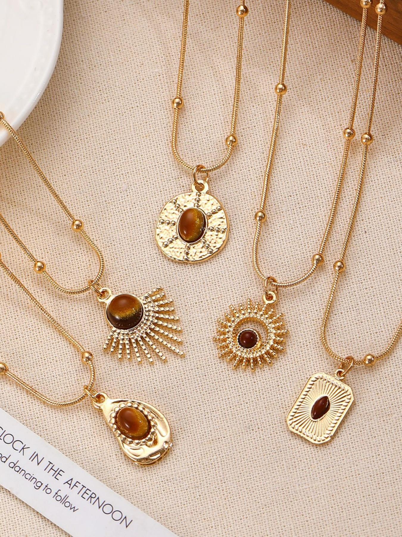 Meleard Tiger Eye Stone Necklace, High-End Unique Shirt Accessory Vintage Pendant Necklace, Suitable for Daily Wear