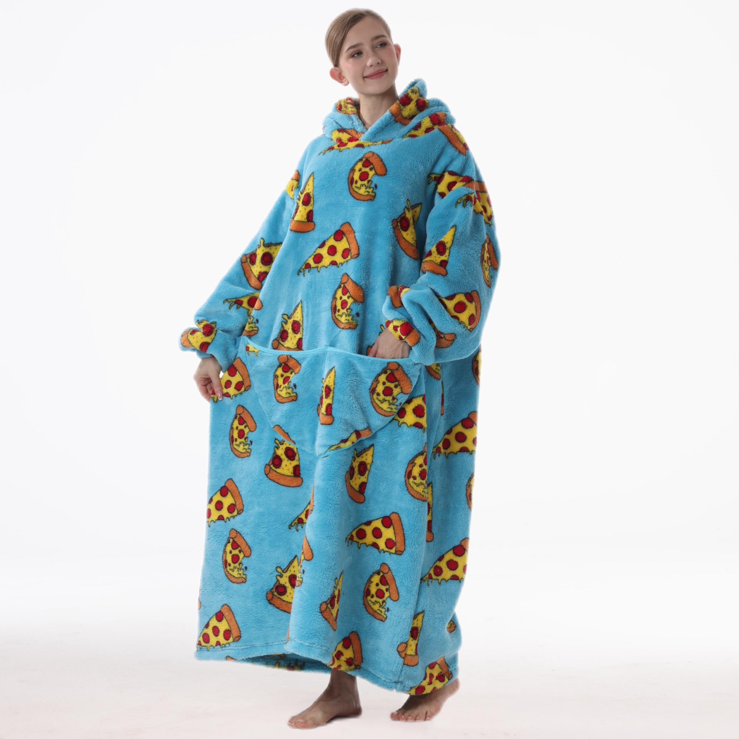 Pizza Pattern Oversized Wearable Blanket Sweatshirt, Soft Flannel Wrap, Unisex Comfortable Bathrobe, Fun Print Design