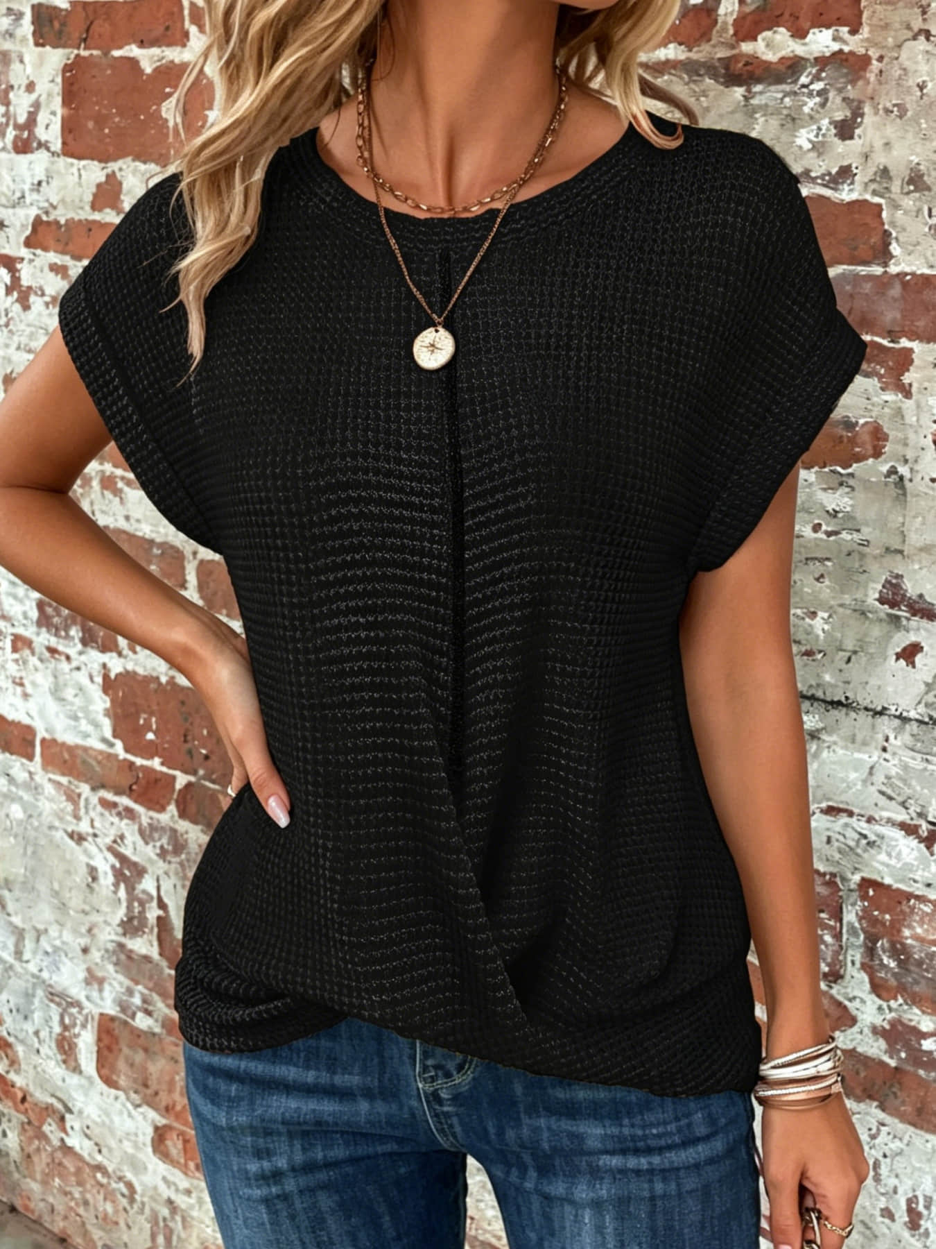 Women's Fashionable Casual Minimalist Loose Round Neck Short Sleeve Top, Rolled Sleeves & Twisted Design, Summer Top, Suitable for Commuting, Camping, Travel & Daily Wear