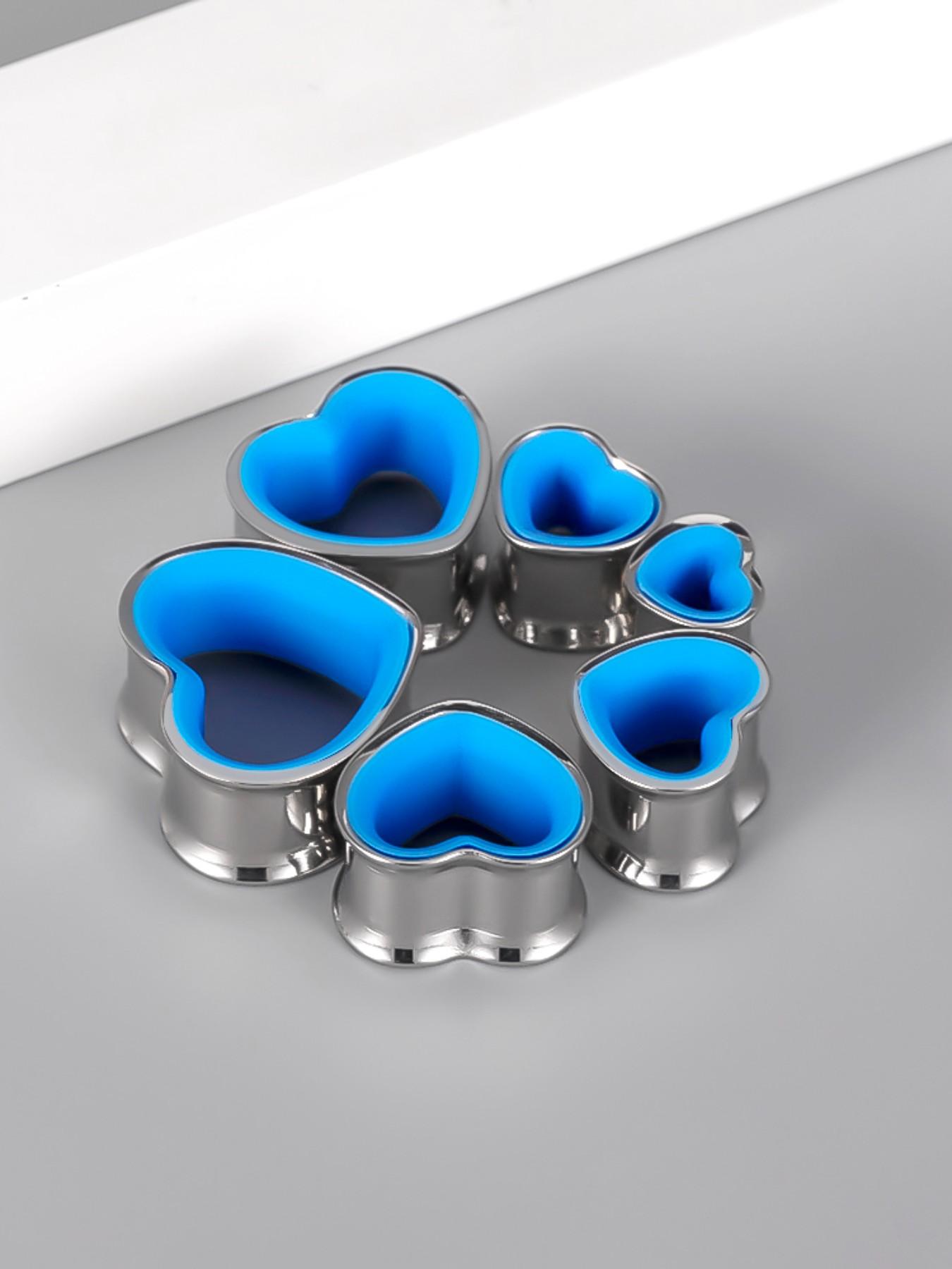 vanku 2pcs Hollow Heart Shape Ear Tunnels Plugs, Stainless Steel Hypoallergenic Piercing Gauges Earrings, Unisex Gift for Women Men