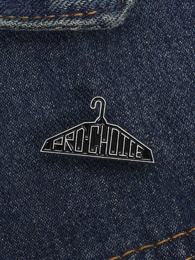 Cartoon Clothes Hanger Design Brooch Clip, Fashion Alloy Badge for Daily Clothing Decor, Trendy All-match & Exquisite Brooch for Birthday Gift