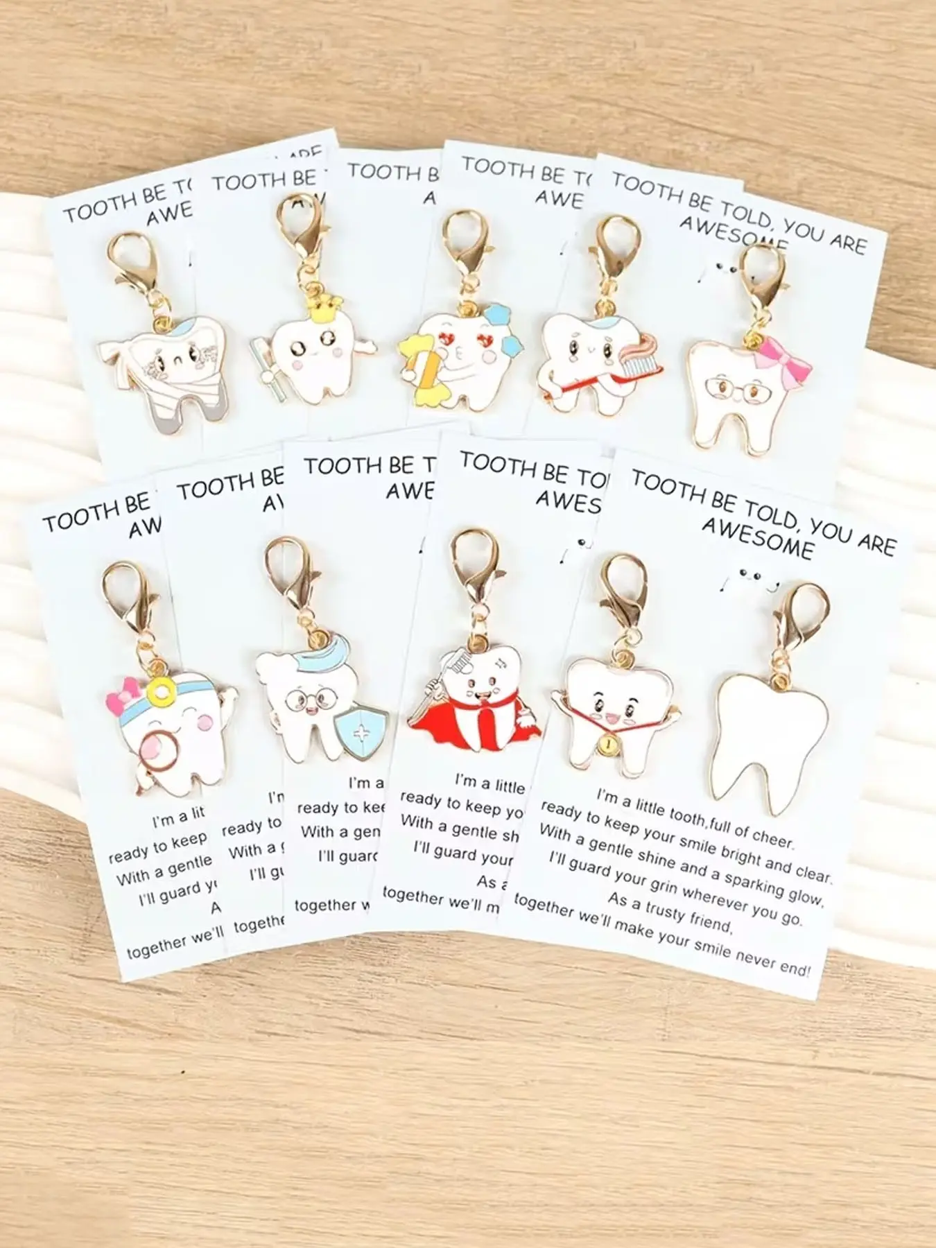 10pcs Cute Cartoon Tooth Keychain Set, Includes Inspirational Greeting Card, Dental-Themed Exclusive Accessories, Complements Various Styling, Versatile For Daily Commutes; Creative And Trendy Gift, Suitable For Dentists And Oral Care Professionals