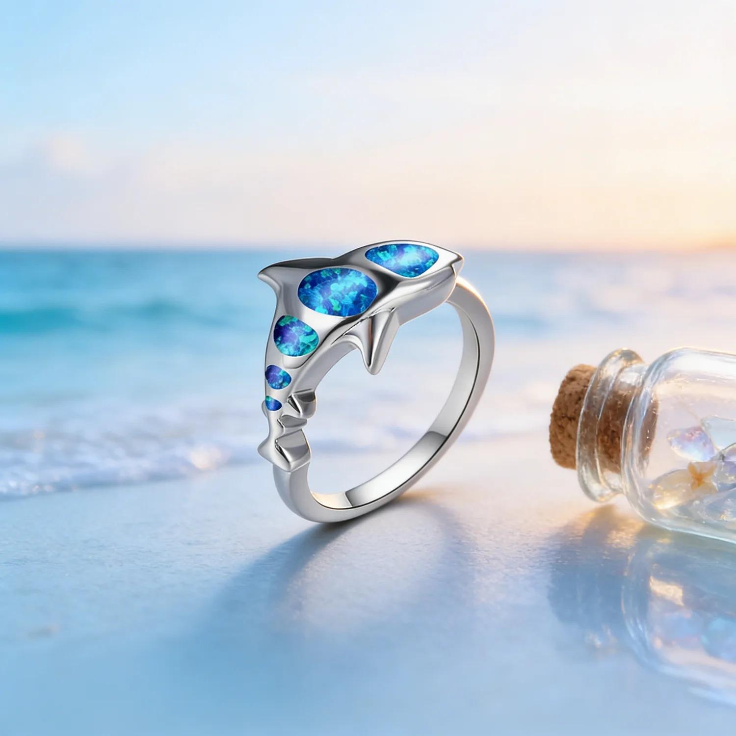 Ocean Theme Cute Shark Synthetic Blue Fire Opal Ring for Women Unique Engagement Finger Ring Gift for Lovers Jewelry Aniversary