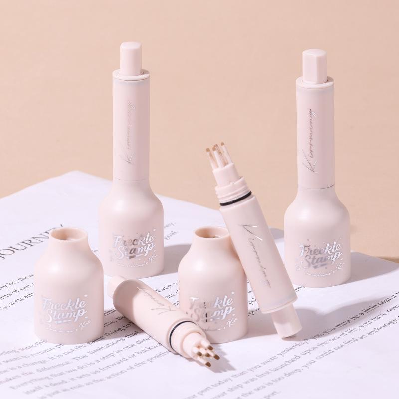 Waterproof Freckle Pen Makeup Stamp, Natural Looking Fake Freckles Marker, Sweatproof Dotting Pen for Women