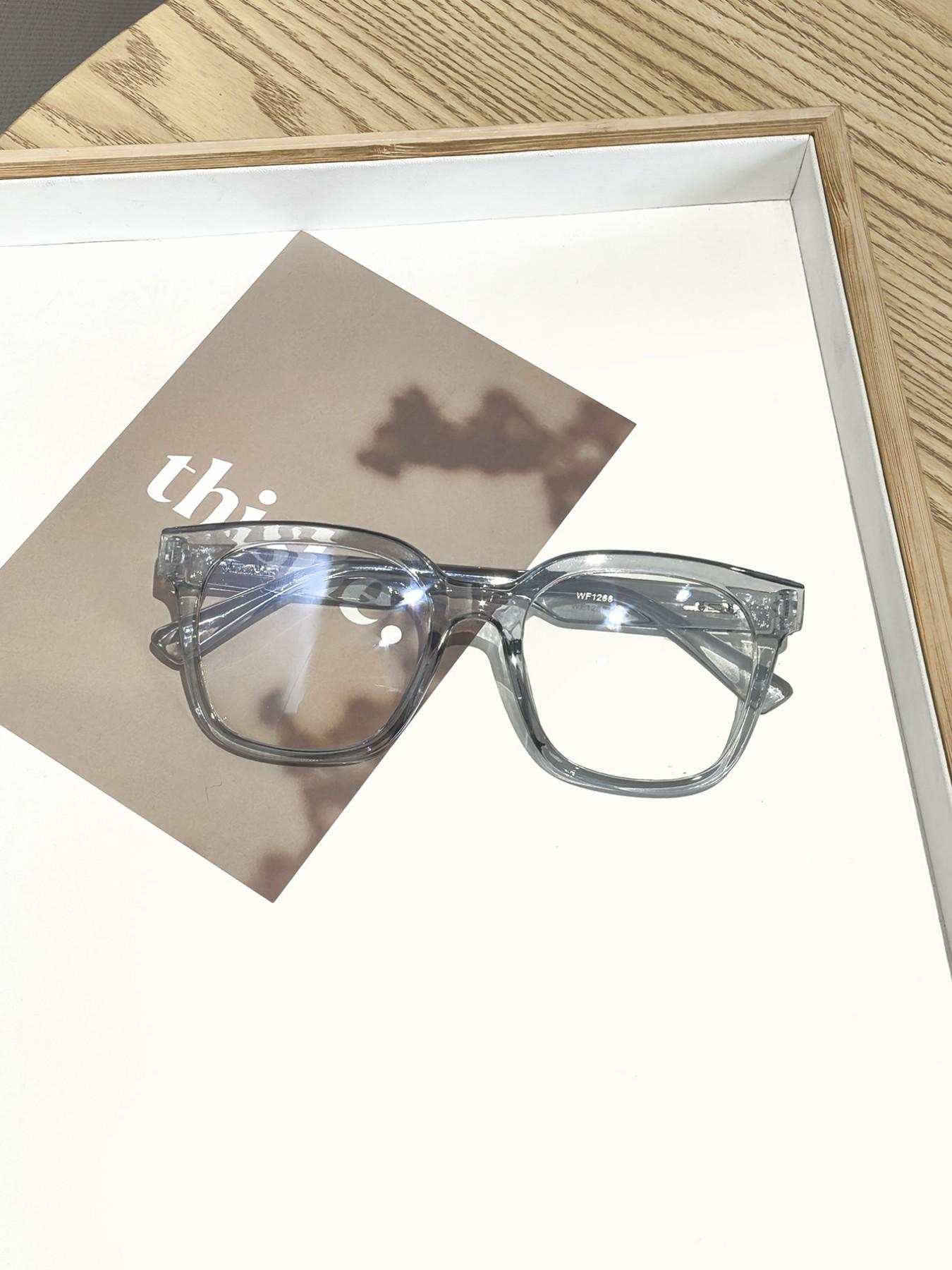 Women's Silver Color Square Frame Plain Glasses, Ultra-Light Plain Eyeglasses, Tiktok Bestseller Student Affordable Glasses, Unisex Non- Prescription