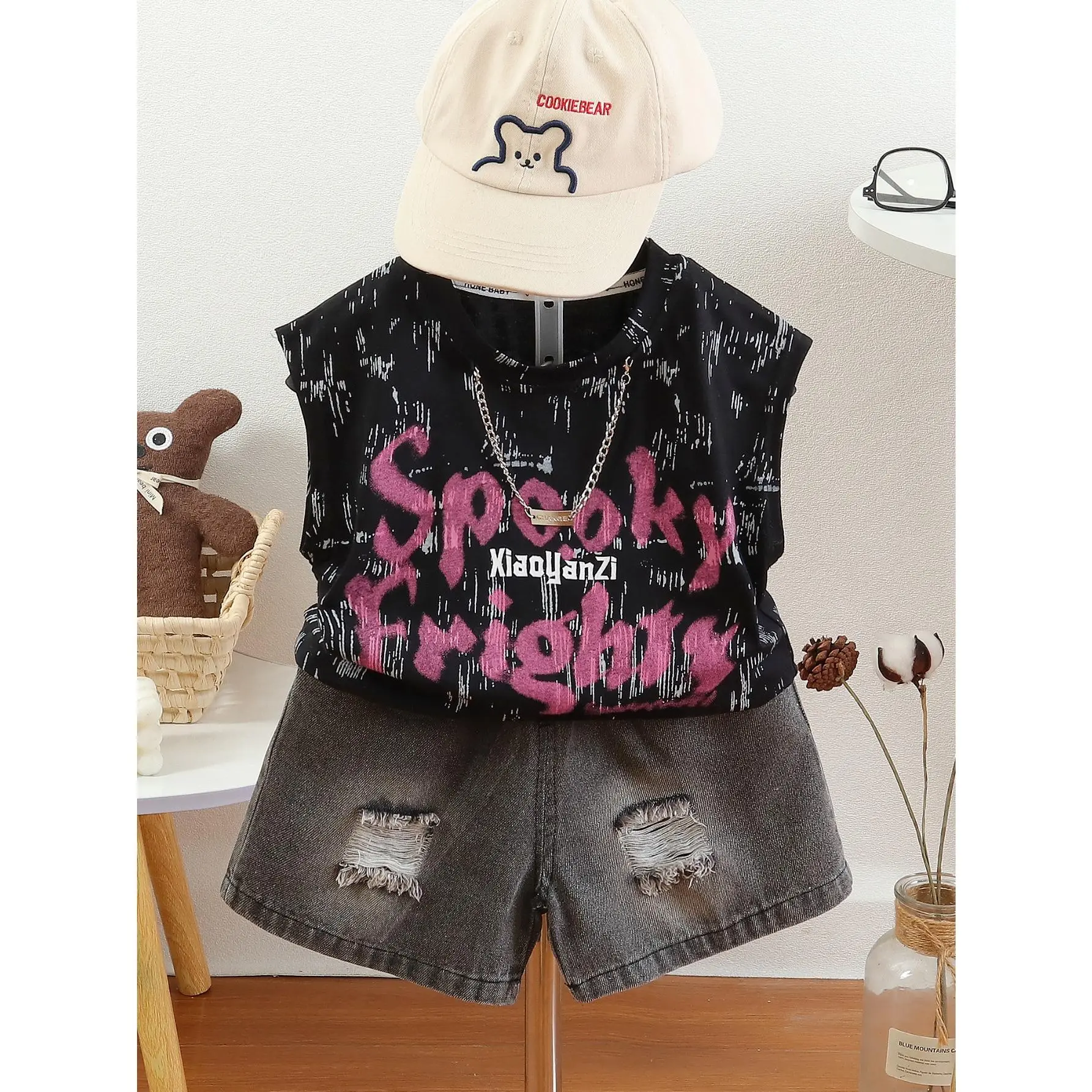 Set of Boys' Vintage Sleeveless T-Shirts for Summer, Stylish Rose Red Text, Kids' Ripped Denim Shorts Two-Piece Outfit, for Outdoor