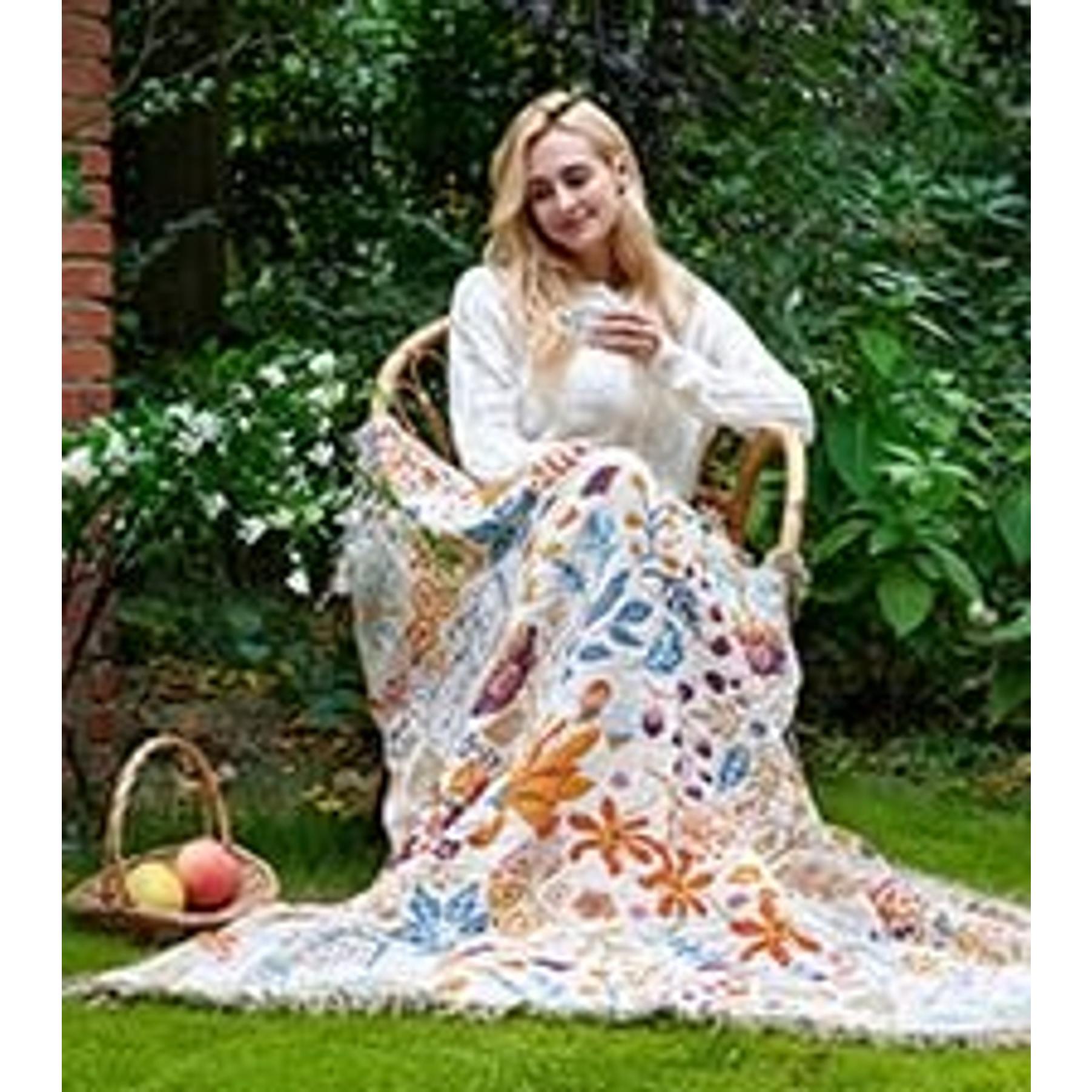 Reversible Jacquard Print Rectangular Boho Cotton Throw Blanket, 60"x80" 100% Cotton Lightweight Breathable Gauze, All-Season Couch Bed Chair Decor, Floral Butterfly Design