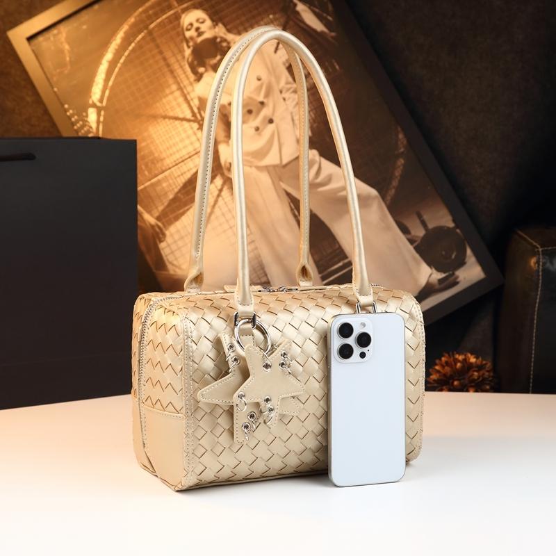 Elegant Woven Boston Bag for Women, Vintage Handbag Pillow Design, Unique Shoulder Crossbody Bag, Stylish and Versatile Accessory