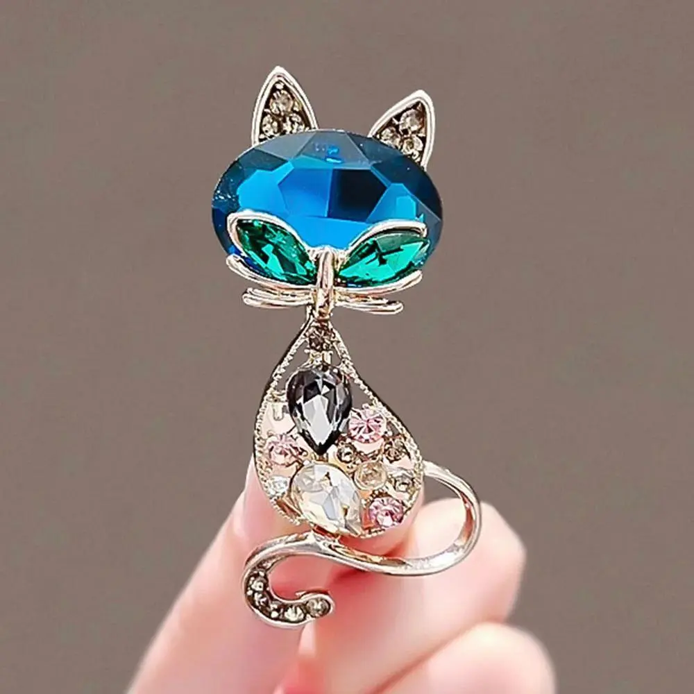 Women's Zinc Alloy Fox Brooches - Fashion Blue Crystal, Colorful Rhinestone Corsage Pins, Cute Look Party Wear Daily Clothes Collar Accessories