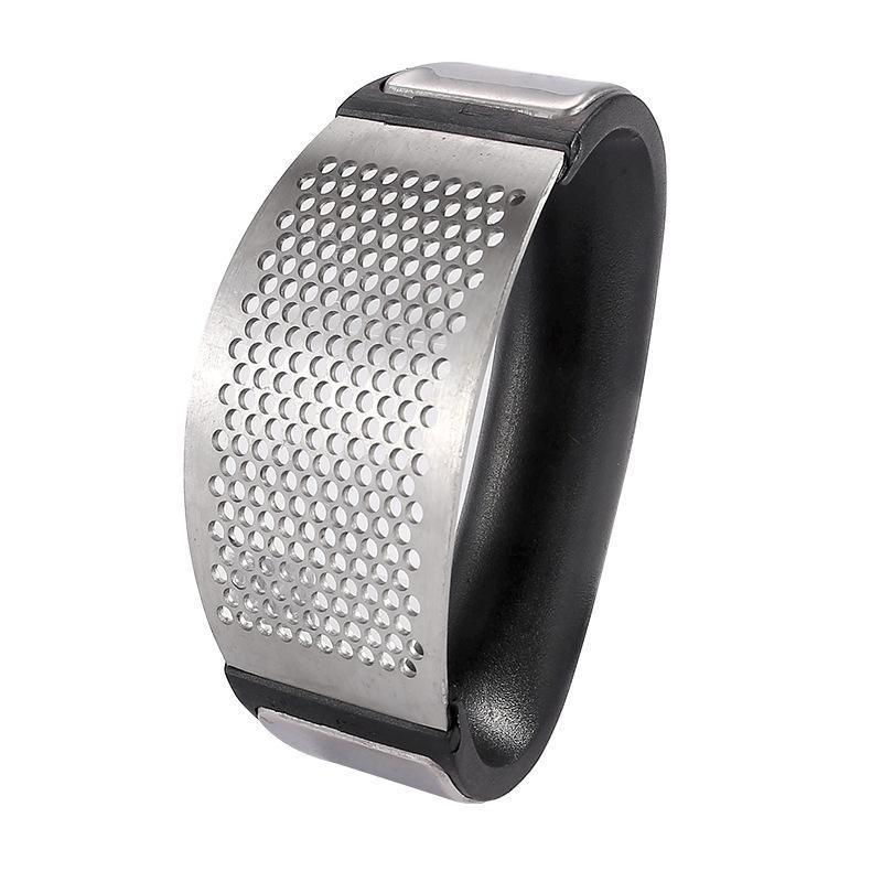 Manual Garlic Press with Handle, Stainless Steel Rolling Garlic Crusher for Effortless Cooking, Portable Kitchen Tool for Home Use