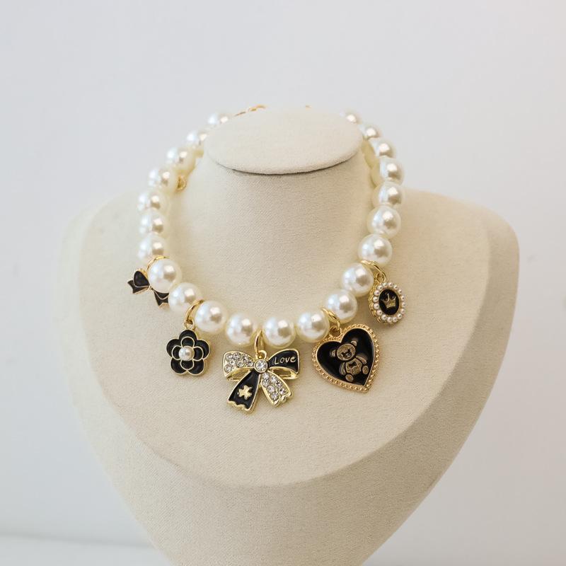 Pet Pearl Necklace Collar |   Vintage Luxury Bow & Camellia Pet Jewelry Pet Collar |   Pearl Necklace Collar for Cats & Dogs |   Vintage Luxury Bow |   Heart Charm |   Noiseless Design |   Camellia Decor  Wedding Birthday Party Photo Props |   Fashion Pet