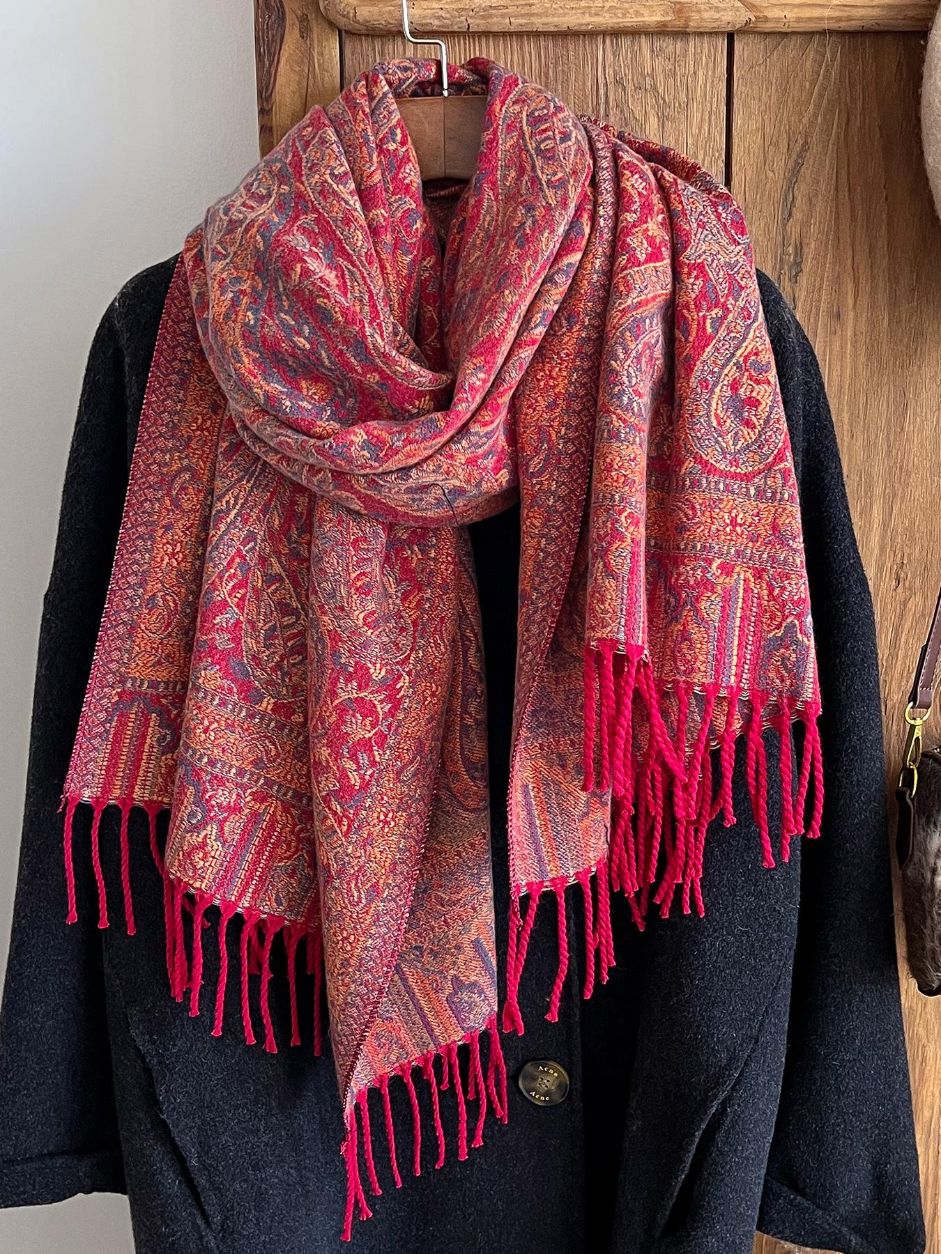 Women's Boho Style Paisley Print Scarf, Fall Winter Woven Fabric, Fitted Design, Soft Warm Accessory for Daily Wear & Modern Fashion