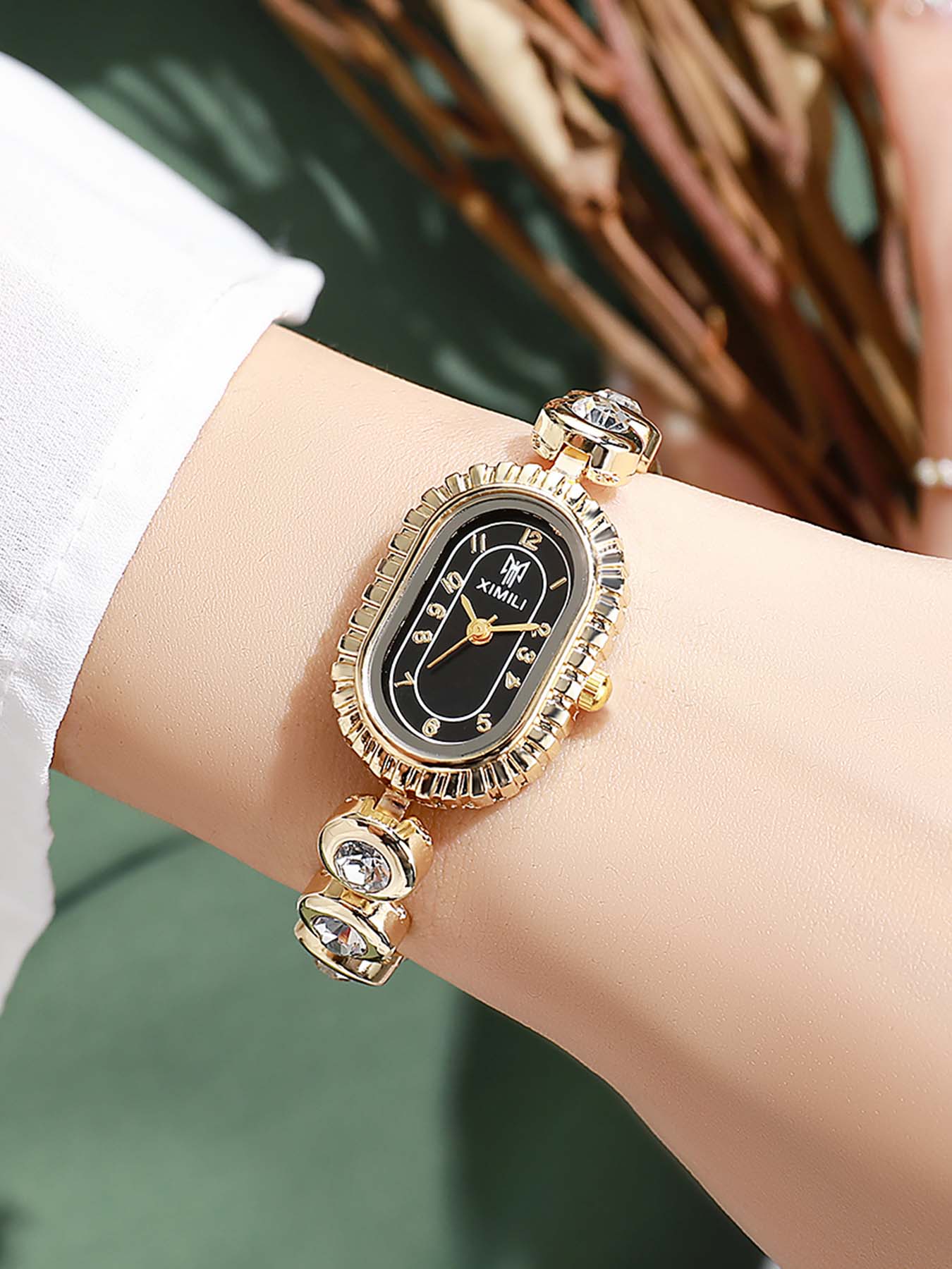 Uncommon minimalist oval small watch face delicate ladies' bracelet watch