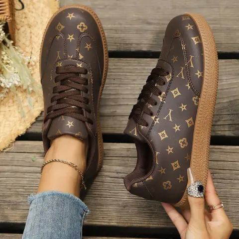 Classic Women Sneakers Lightweight Breathable Casual Walking Shoes for Daily Wear Comfortable Cushioning Non Slip Durable Fashion Sports Trainers
