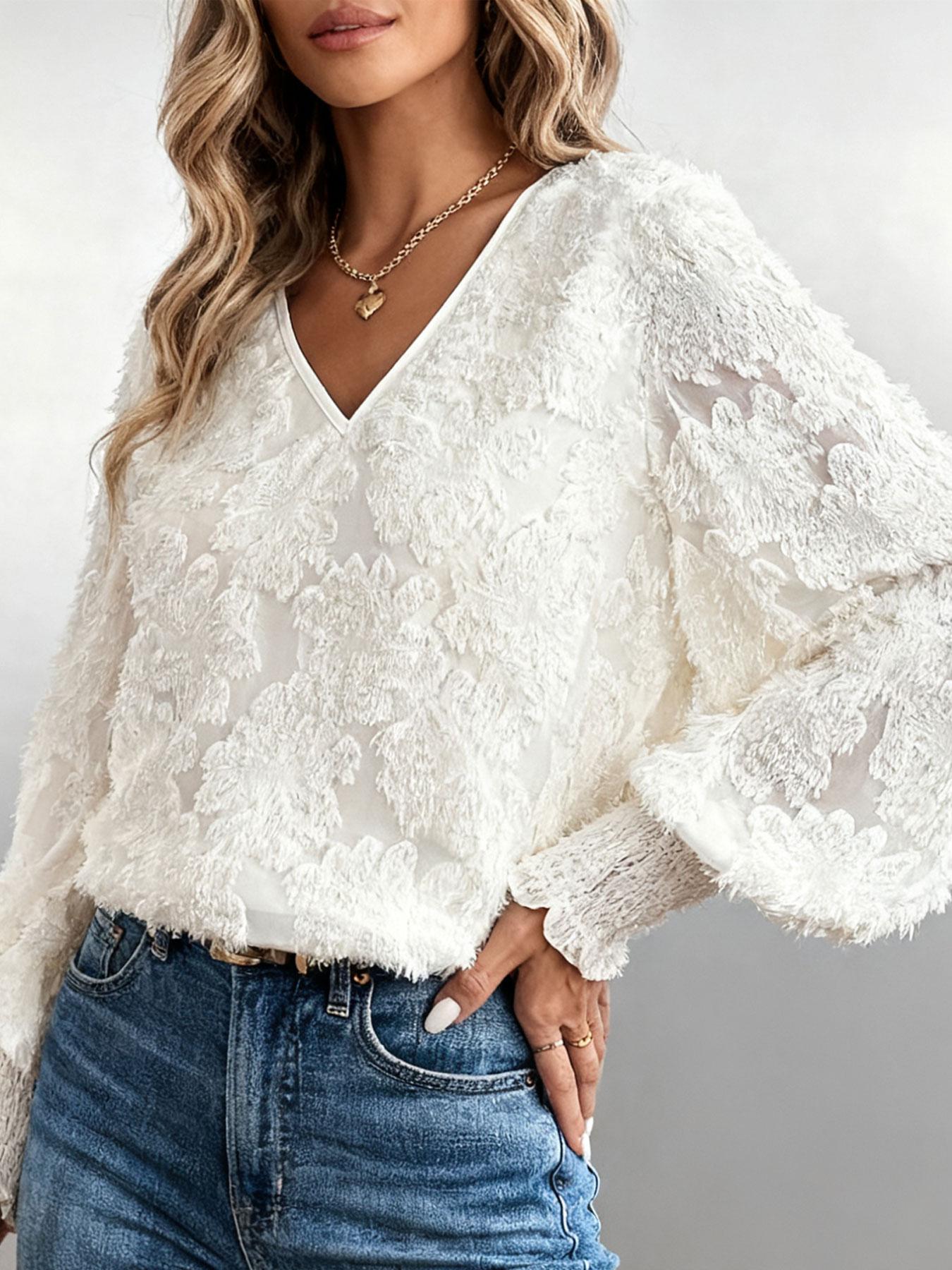 A versatile women's casual fashion 3D faux fur lace print lantern sleeve shirt, exuding gentle charm, suitable for both layering and standalone wear, perfect for dates, parties, and ideal for spring and summer