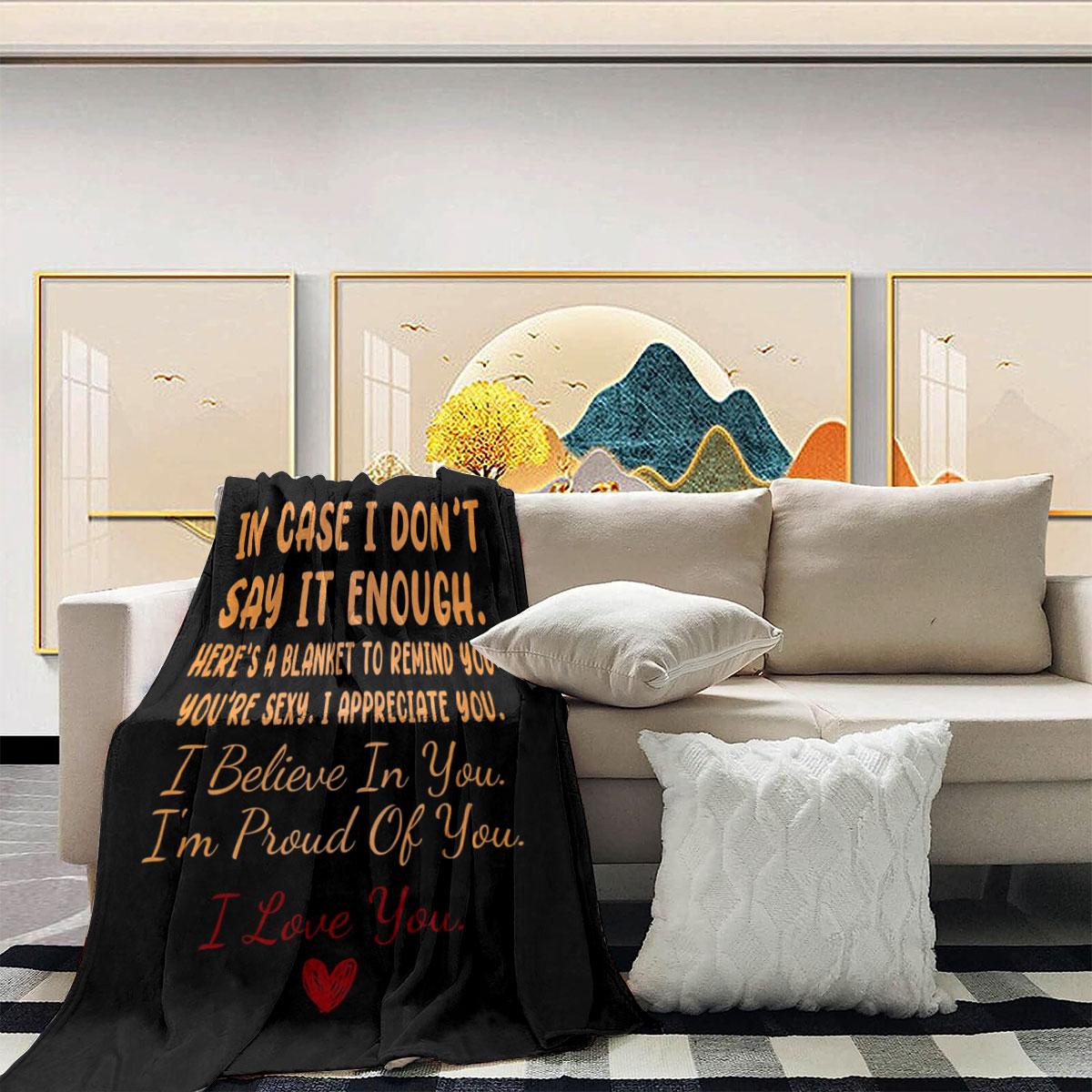 Letter Pattern Flannel Blanket, 1/2 Count Soft Throw Blanket, Air Conditioning Room Blanket, Suitable for Home and Office Warm Nap Blanket, Gift for Lovers