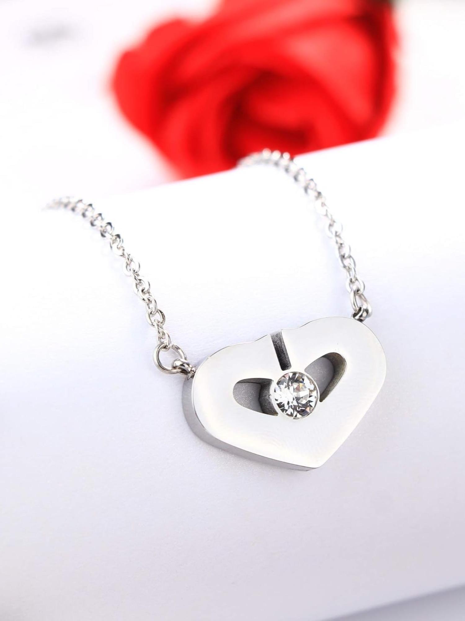 1 Pc Silvery Sweet Swarovski Crystal Heart Necklace for Women Men Trendy 316L Stainless Steel Dainty Love Pendant Necklace with Shining Swarovski Crystal Hypoallergenic Jewelry for Rave Festival Perfect Gift for Her