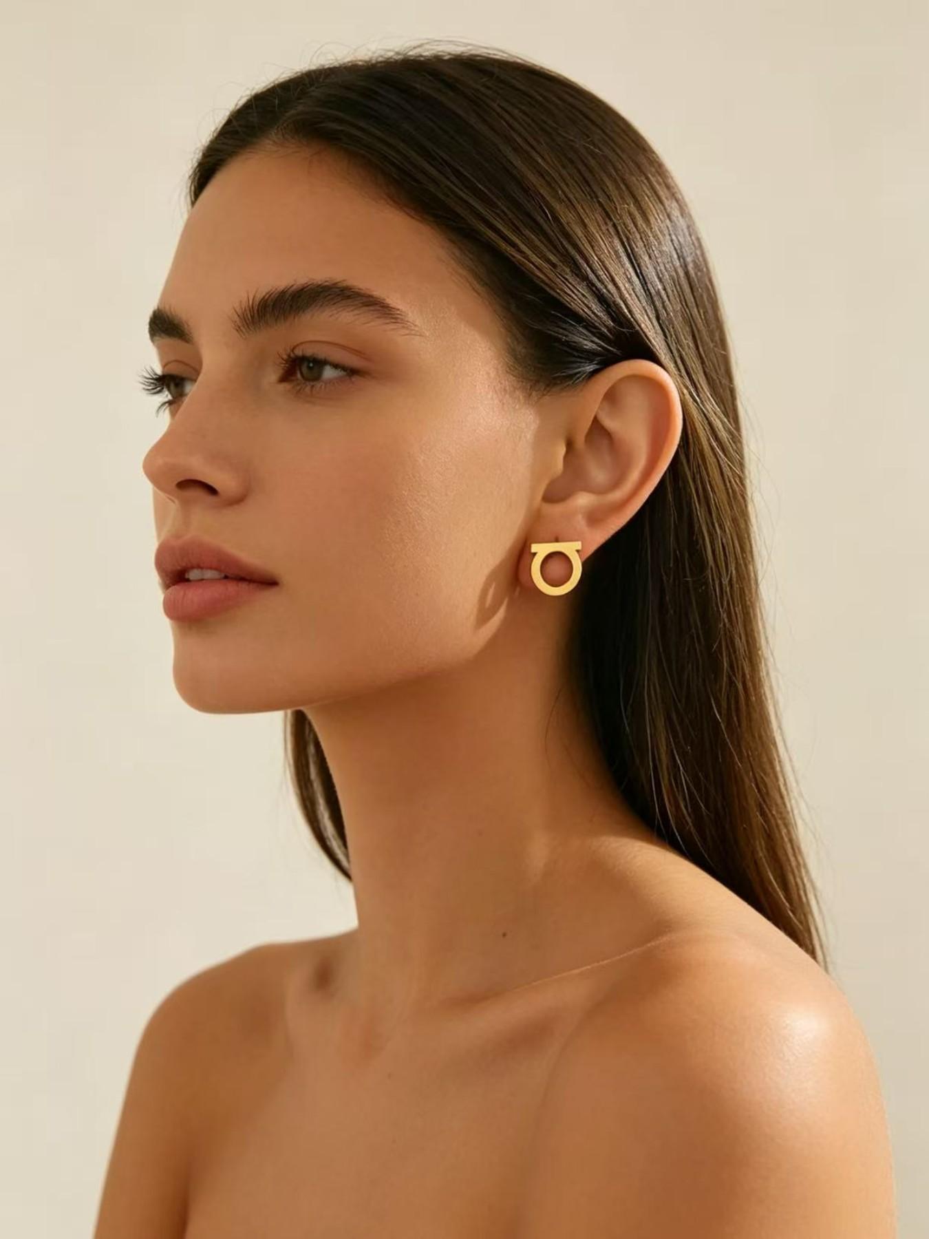 Unique D-Shaped Letter Earrings, Fashionable Earrings, Multifunctional Fashion Jewelry, Cute Butterfly Design, Stainless Steel Chain, Wearable All Year Round