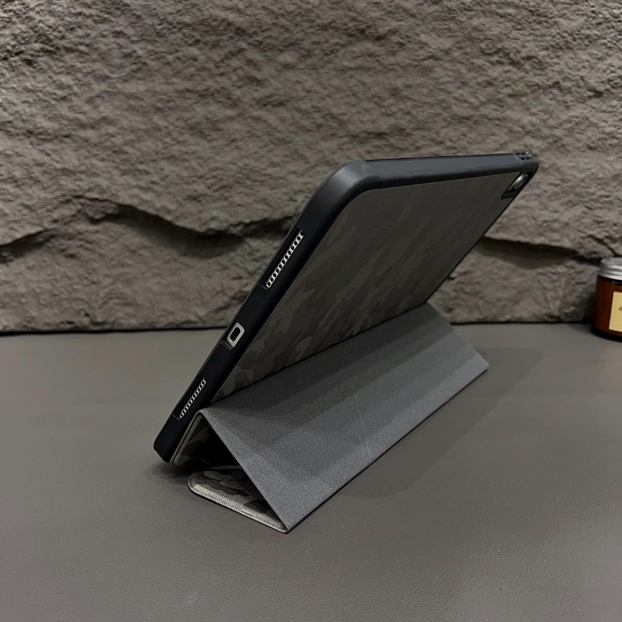 Creative Military Camo Foldable Tablet Case for iPad 11/10 Gen, Pro 11/12.9 Inch, Air 11/13, Anti-Drop Protective Cover, Tablet Casing