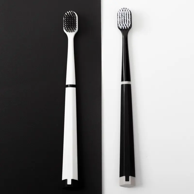 Adult Soft Bristle Toothbrush 2 Pcs Set - Black & White Manual Toothbrushes, Gentle Deep Clean for Teeth & Gums, Disposable Household Oral Care Supplies