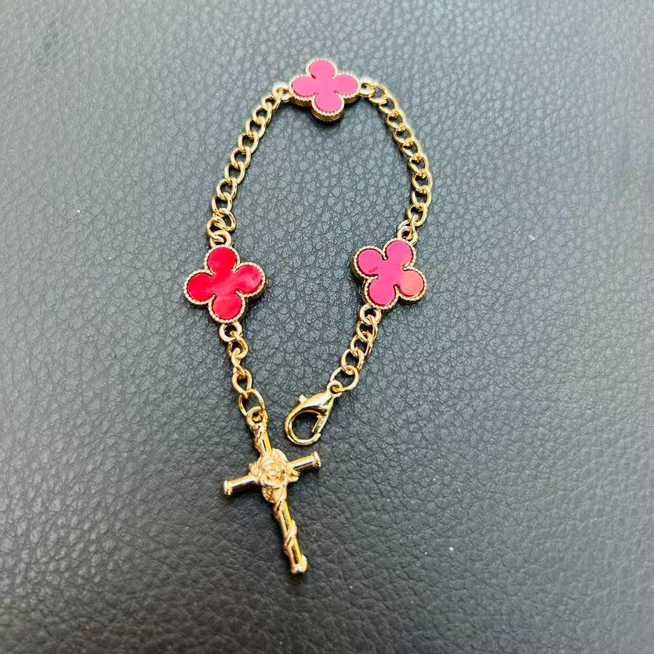 Four-Leaf Clover Steering Wheel Ornament, Rose Cross Pendant, Elegant Car Steering Wheel Decoration, Car Accessories, Car Hanging Decorations, Car Interior Decoration, Car Interior Accessory