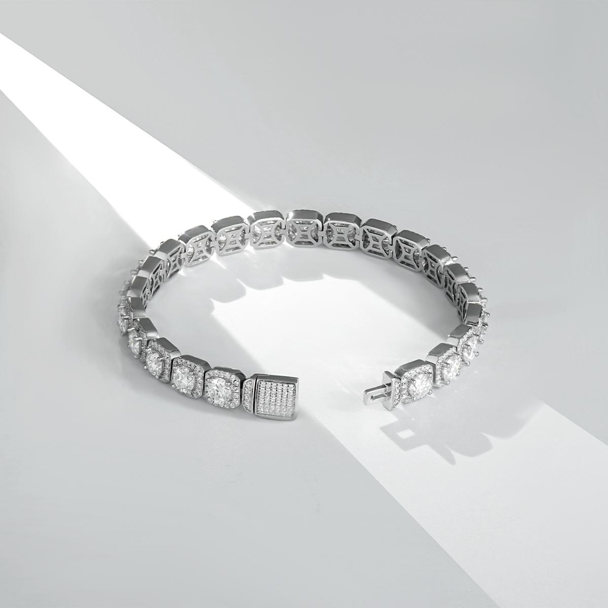 Delzzad 5MM Hip Hop Iced Out Tennis Bracelet D Color VVS Synthetic Moissanite S925 Unisex Sterling Silver Brilliant Tennis Chain for Dating Engagement Party Christmas Gift Delzzad 5MM Hip Hop Iced Out Tennis Bracelet D Color VVS Synthetic Moissanite S925 Unisex Sterling Silver Brilliant Tennis Chain for Dating Engagement Party Christmas Gift