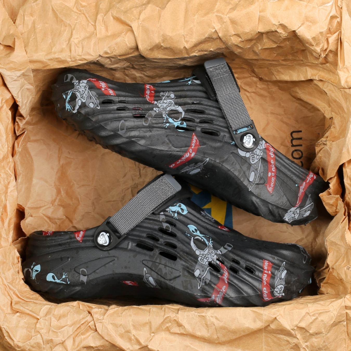 Men's Cave Shoes 2026 New Summer Outdoor Beach Shoes Sports Baotou Slippers Soft Sole Comfortable Wade Sandals