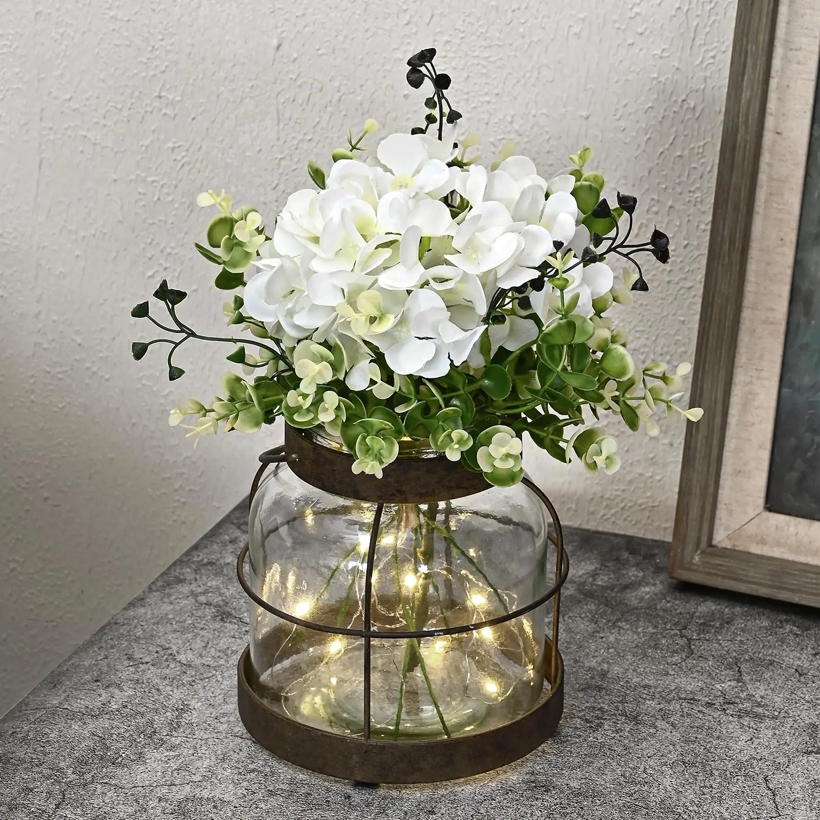Vase+greenery+light+hydrangea