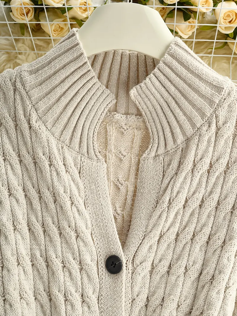 Women's Long Cardigan Winter Outfit