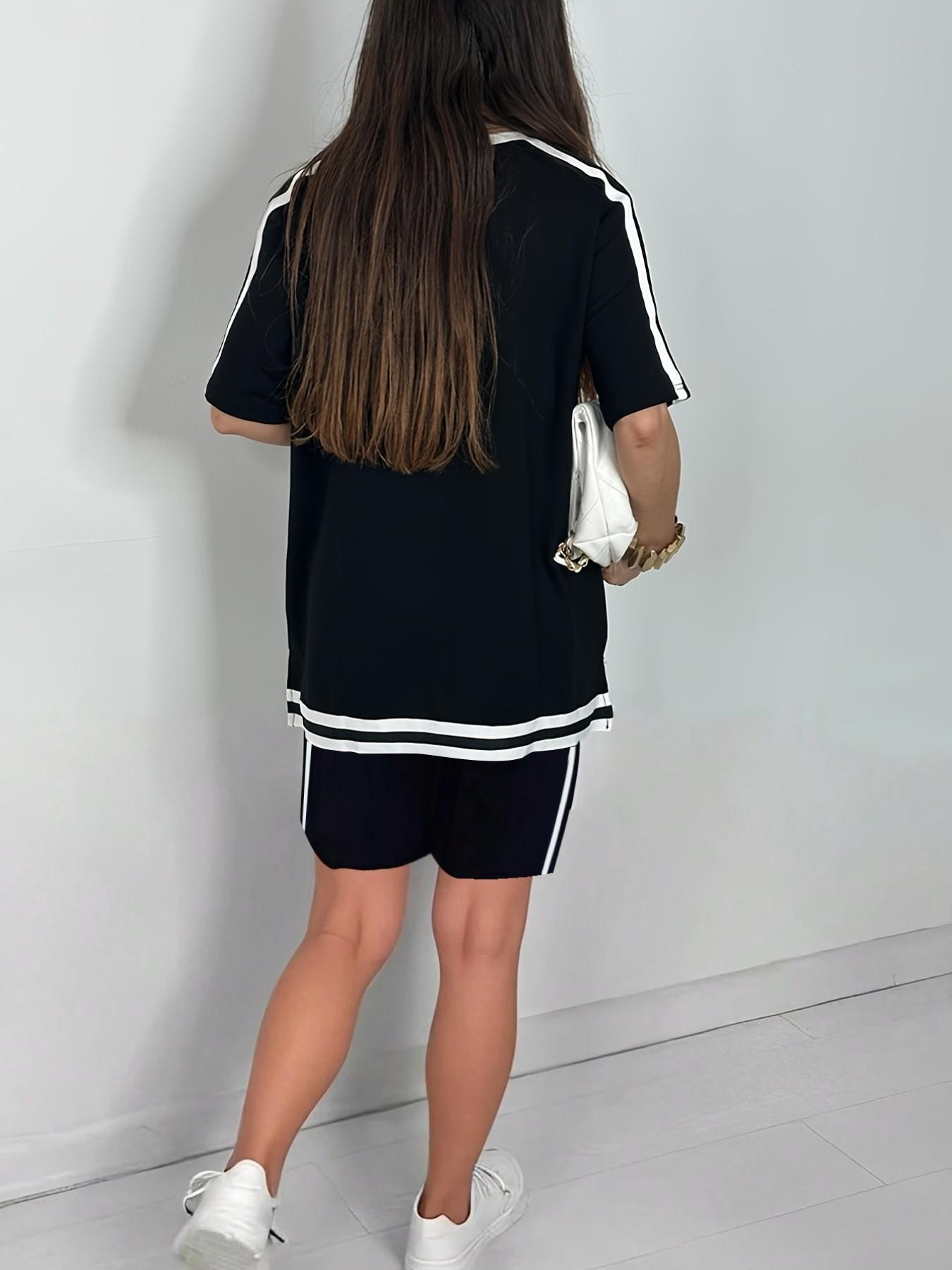 Women's Casual Sportswear Set, Pure Color Round Neck Short Sleeve T-Shirt, Split Hem Top and Striped Shorts, Spring Summer Two-Piece Suit