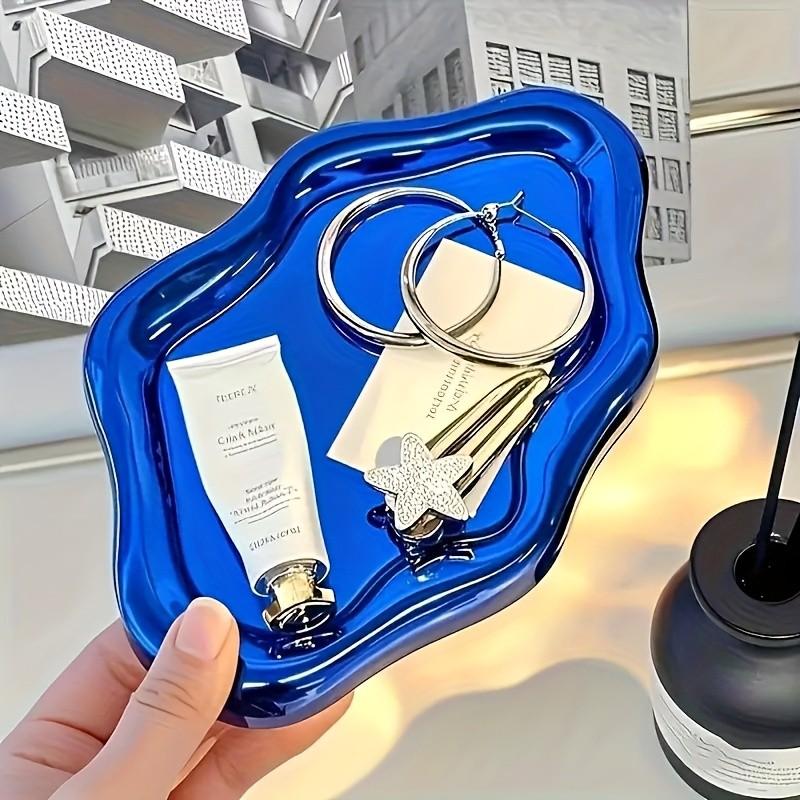 Cloud-Shaped Jewelry Tray, Single Layer Plastic Decorative Cute Storage Organizer for Perfume, Watches, Necklaces, Earrings, Artistic Desktop Decoration, Desktop Organization, Cloud Shape Design