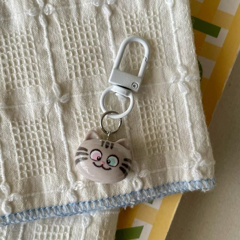 2 Cute Cat Keychains, Soft Adorable Phone Charms, Perfect Gift for Girlfriend and Couples, Decorative for Phones, Cameras, Backpacks