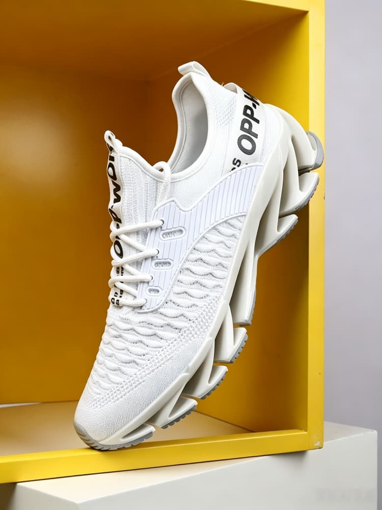 Men's trendy blade Athletic jogging shoes one-piece knit breathable mesh soft sole versatile for commute jogging
