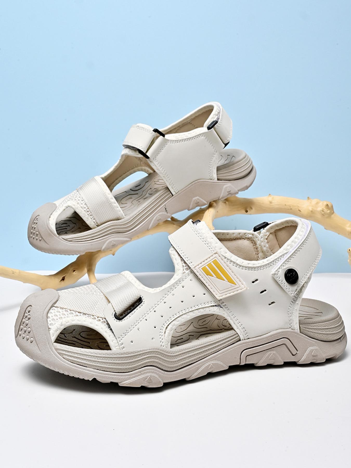 Men's beige solid color dual-use closed-toe outdoor sandals, adjustable with Velcro, non-slip beach shoes, breathable stream sandals