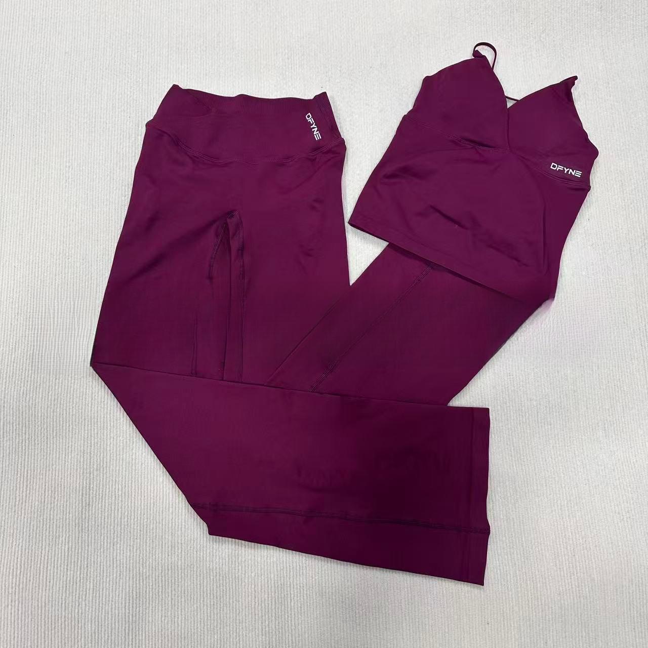 DFYNE Seamless Longline Cami Tank Top| Built-in Bra Plunge V-Neck Sports Bra, Ultra-Stretch Strappy Back Gym Fitness Top