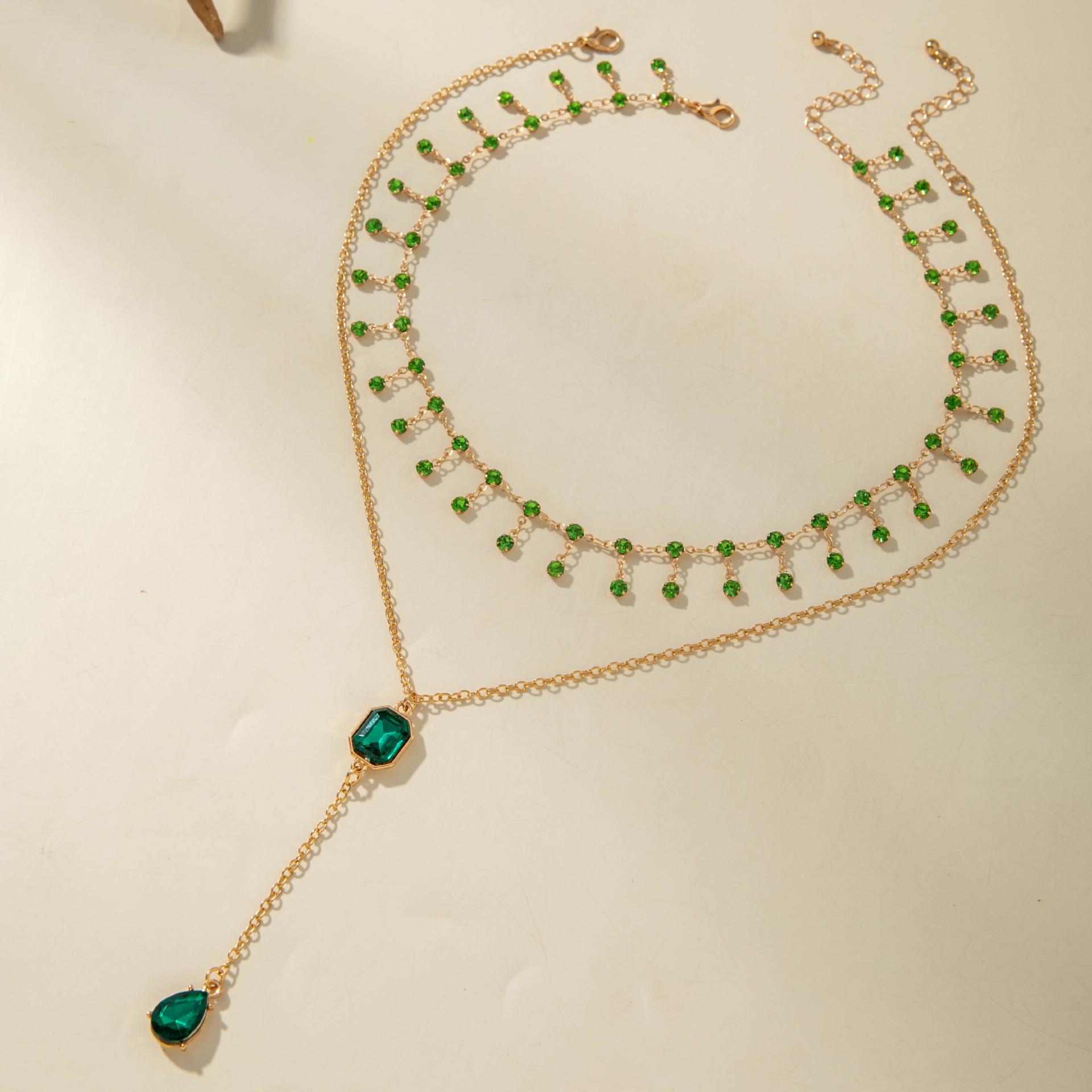Elegant Emerald Gemstone Necklace, Vintage Rhinestone Fringe Layered Y-Shape Pendant, High-Quality Jewelry for Women