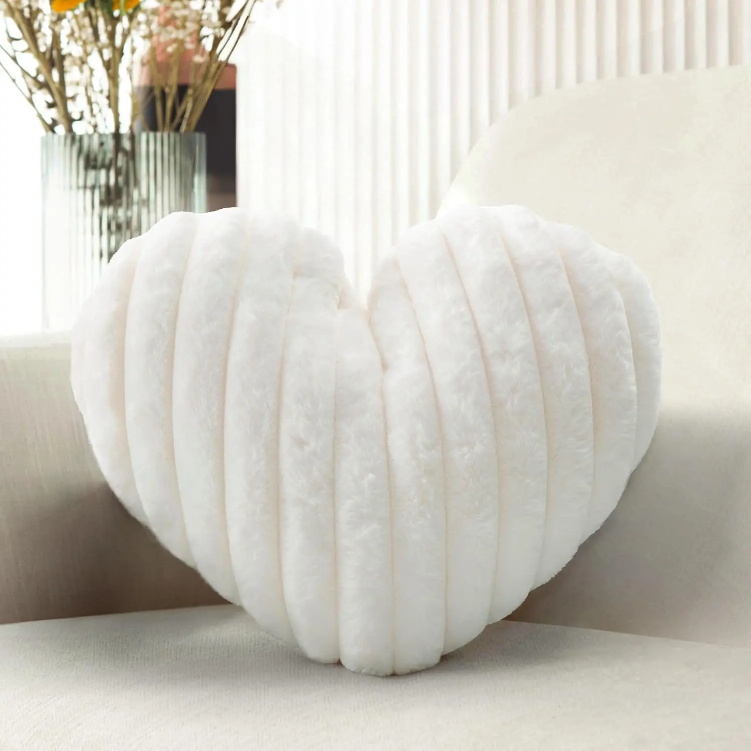 Heart Pillow 12.9" Cute Soft  Small White Decorative Throw Pillows | Heart Shaped, Faux  Plush, PP  filling, for Couch Sofa Bed Bedroom Room  Decor Aesthetic, for Girls Teens
