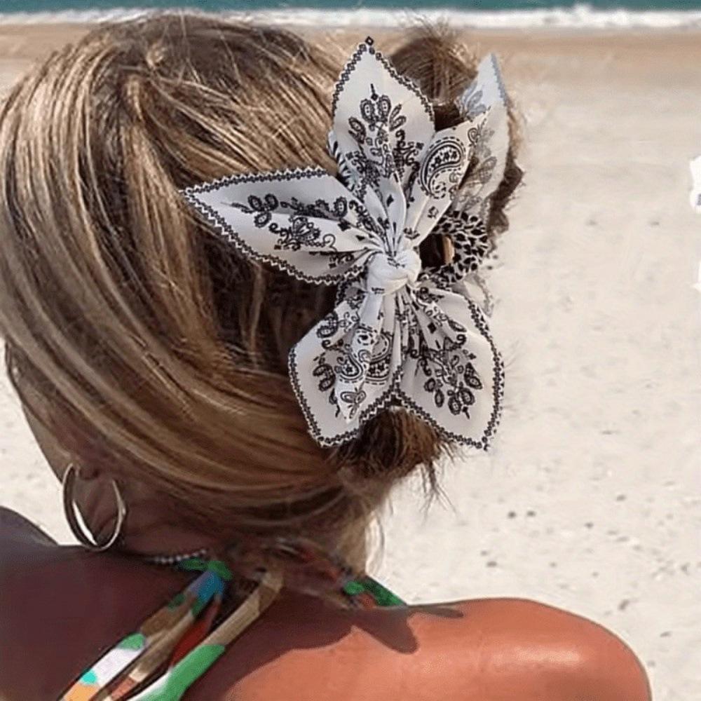 Women's Oversized Bow Hair Claw Clip For Women, Paisley And Leopard Printed Fabric Bow, Strong‑Grip Non‑Slip Hair Accessory For Thick Hair, Lightweight Durable Design For Half‑Up Styles, Daily Office Party And Travel Occasions