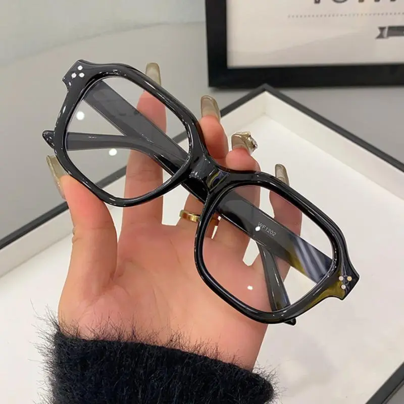Unisex Square Browline Non-Prescription Glasses - Classic Design Casual Frames & Glasses, Transparent Lenses, Lightweight Frame, UV400 Protection, Anti-Eyestrain Eyewear for Office Computer Work, Fashion Accessory